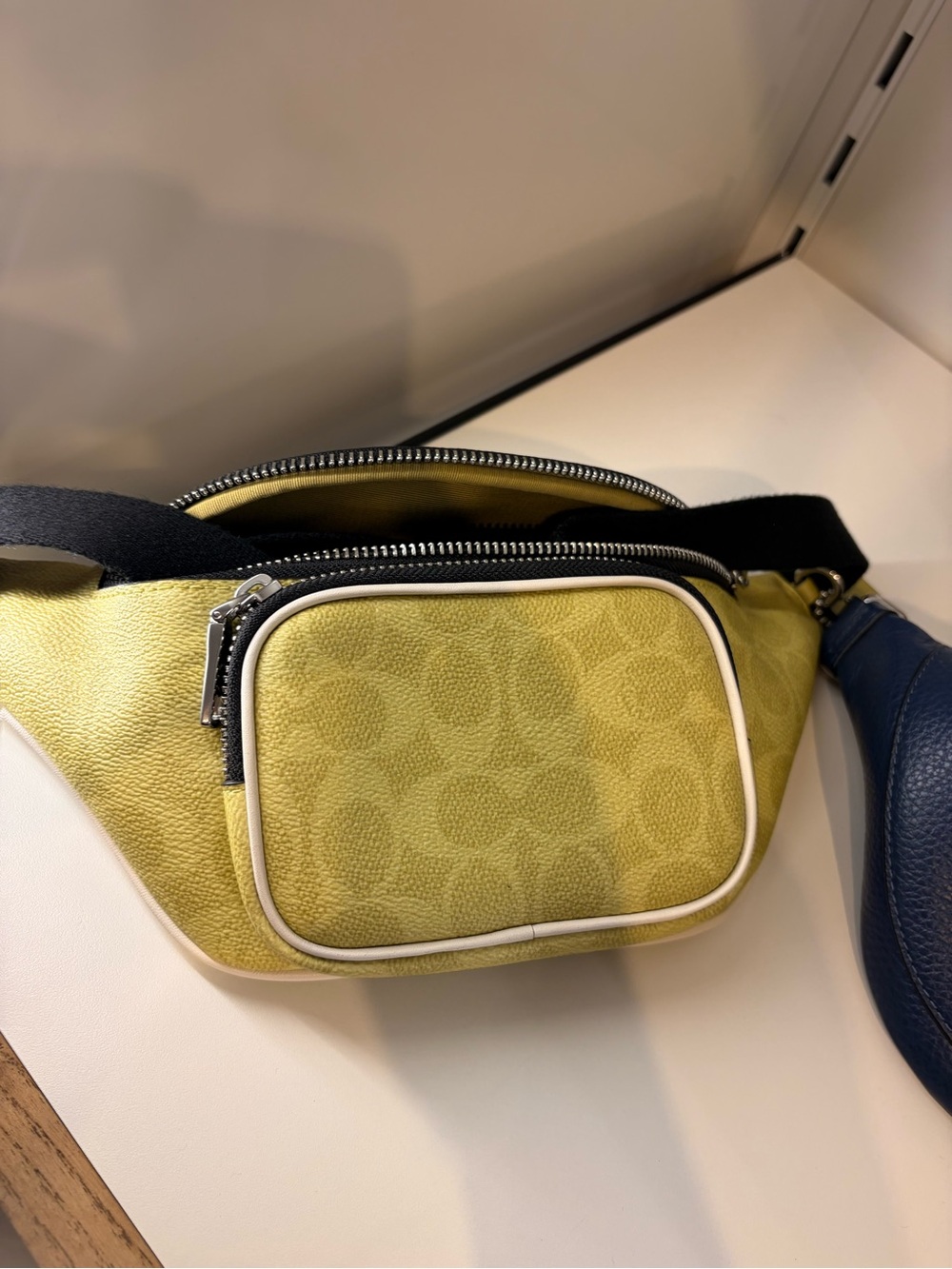 COACH yellow Leather canvas logo Men’s wareen mini Belt Bag new